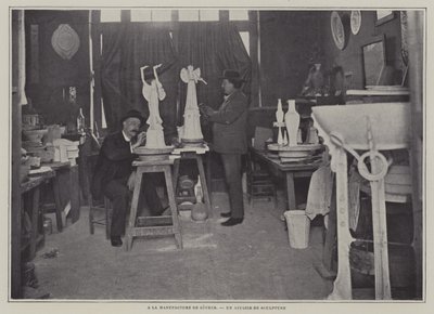 Sochařská dílna v porcelánce Sevres, Francie (č/b foto) od French Photographer