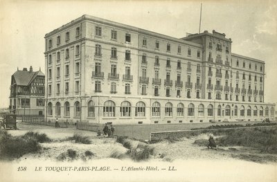 The Atlantic Hotel (černobílá fotografie) od French Photographer