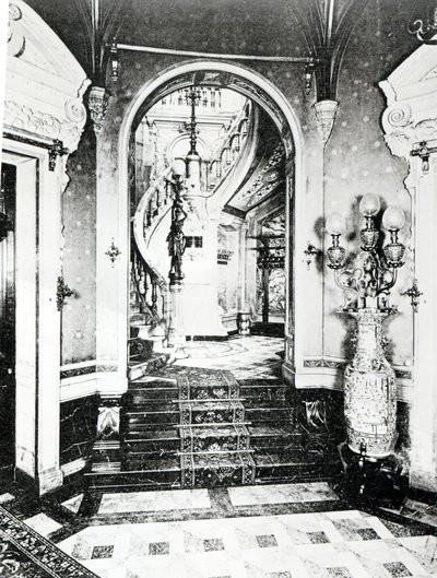 Vestibul a onyxové schodiště v hotelu de Paiva od French Photographer