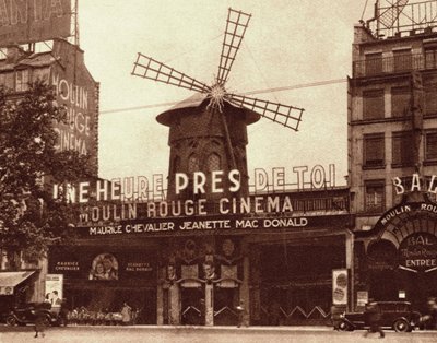 Kabaret a kino „Le Moulin Rouge“ v Paříži od French Photographer