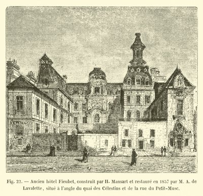 Bývalý hotel Fieubet, postavený H Mansartem a obnovený v roce 1857 M A de Lavalette, se nachází na rohu Quai des Celestins a Rue du Petit-Musc od French School