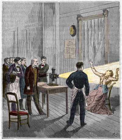 Katalepsie vzniklá pod vlivem světla - Francouzský neurolog Jean Martin Charcot (1825-1893) studující fenomén hypnózy na pacientovi v nemocnici Salpetriere pomocí kouzelné lucerny - Katalepsie - Jean Martin Charcot (1825-1893), francouzský neu od French School