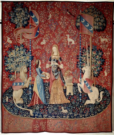 Curtain of the Lady to the Unicorn (Lady to the Unicorn): alegorie vůně. Mladá žena držící korunu z karafiátů, obklopená lvem, jednorožcem, opicí, králíky. Vlněný a hedvábný gobelín vyrobený v letech 1484 až 1500. Z Chateau de Boussac, Cr od French School