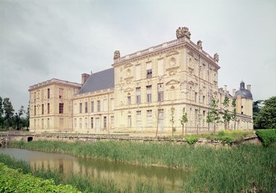 Vnější pohled na zámek, postavený v letech 1518-49 od French School