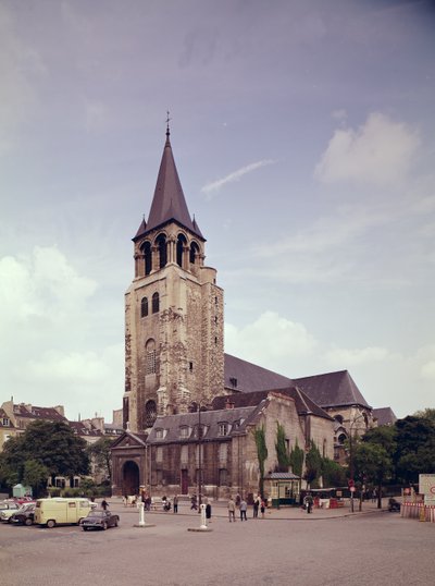 Celkový pohled na fasádu od French School
