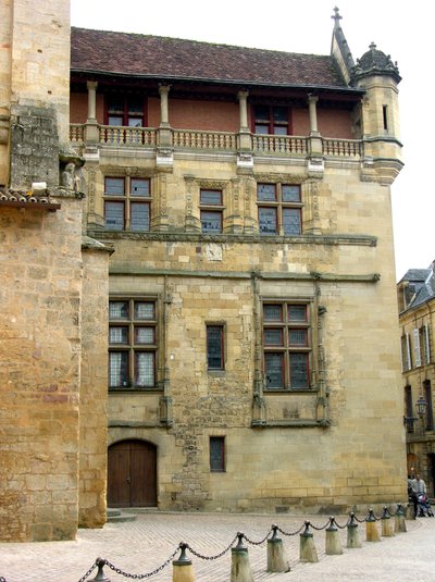 Sněmovna tribunálu od French School