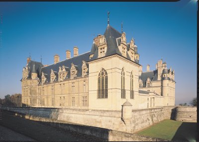 Hlavní průčelí a jižní průčelí od French School