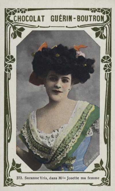 Suzanne Yris, moje žena v Mademoiselle Josette (barevná fotografie) od French School