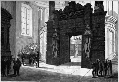Přenesení popela Napoleona I. (1769-1821) z kaple svatého Jeronýma do hrobky postavené pod kupolí Invalidovny. Paříž, 2. dubna 1861. Rytina v „“ Le Monde Illustré““ č. 209 ze dne 13. dubna 1861. od French School