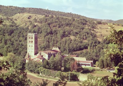 Pohled na opatství a věž kostela od French School