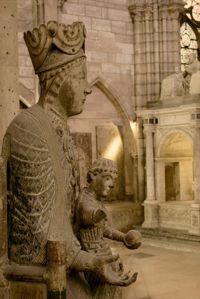 Panna a dítě v majestátu (polychromové dřevo) (detail) od French School