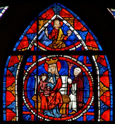 Okno w109 zobrazující Dárce klečícího před Pannou a Dítětem: Kristus ve slávě od French School
