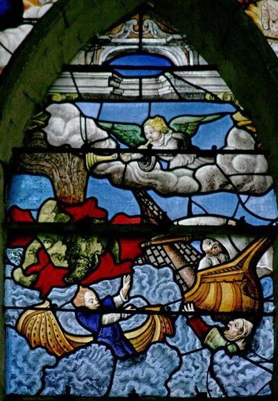 Okno w5 zobrazující scénu z knihy St Johns Book of the Revelation: hora padá do moře; třetina se proměnila v krev od French School
