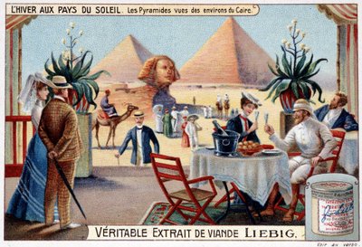 Zima v zemích slunce: pyramidy viděné z okolí Káhiry - Reklamní viněta, chromo. Liébig, v. 1900. od French School