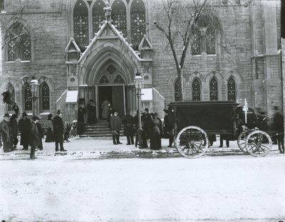 Pohřeb paní Gilbertové, Bloomingdale Reformed Dutch Church, New York City od G.P. Hall und Sohn
