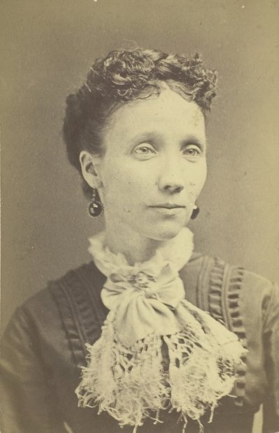 Portrét ženy bez názvu, 185099. od G. C. Gilchrest