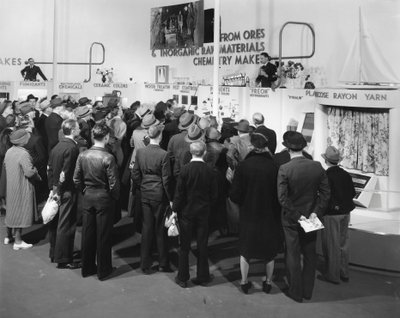 Demonstrace produktů, New York Worlds Fair, 1939 od Gabriel Moulin