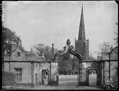 Aston Hall, Gateway, Witton Lane, Aston Park, Aston, Birmingham, 1941. od George Bernard Mason