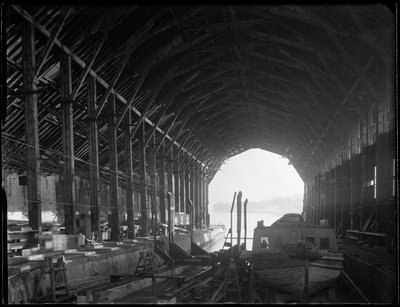 Devonport Dockyard, South Yard, Covered Slip No. 1, Devonport, Plymouth, 1942. od George Bernard Mason