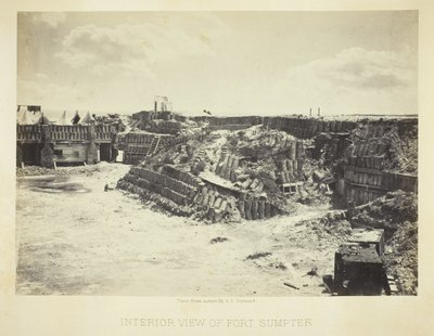 Pohled do interiéru pevnosti Fort Sumpter od George N. Barnard