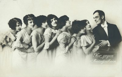 Žádaný muž (čb fotografie) od German Photographer