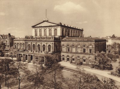 Státní opera, Hannover (čb fotografie) od German Photographer