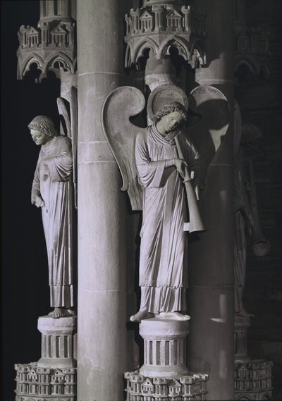 The Angels Pillar, v jižní transeptu, c.1230 od German School
