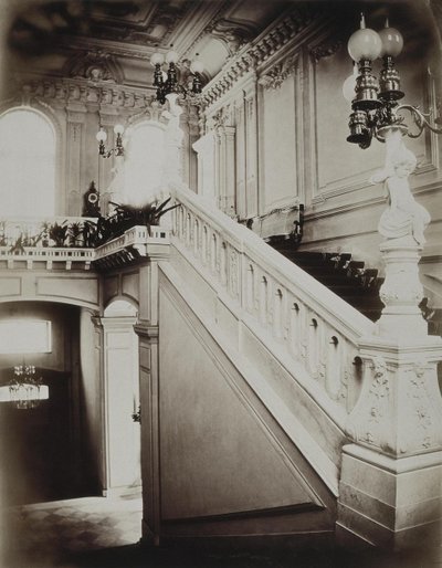 Stroganovský palác v Petrohradu. Velké schodiště s dolním vestibulem, 60. léta 19. století od Giovanni Bianchi