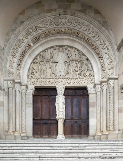 Poslední soud, centrální portál katedrály Saint-Lazare, Autun, Francie od Gislebertus
