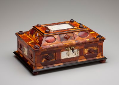 Courtly jantarová rakev, cca 1695 (jantar, slonovina, dřevo, sklo, mosaz a samet) od Gottfried Wolffram