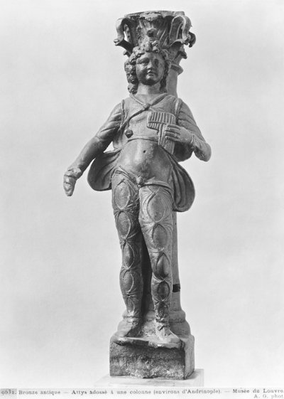 Attis opřený zády o sloup, helénistické období (bronz) od Greek