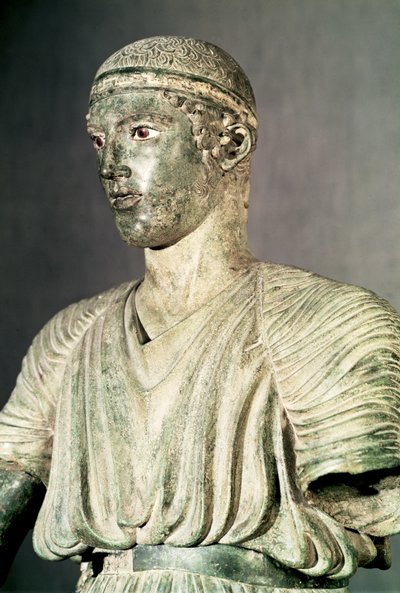 Detail delfského vozataje, cca 470 př. n. l. bronz viz také 161526 od Greek
