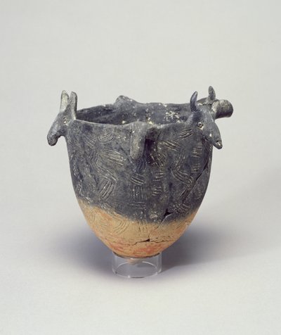 Tulip-Bowl, s býčími hlavami, Kypr, 2400-2200 př.nl (hlína) od Greek School