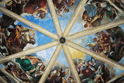 Fresky Pier Francesco Mazzucchelli, známý jako Morazzone (1573-1626) a Giovanni Francesco Barbieri, známý jako Guercino (1591-1666), interiér katedrály Piacenza, Emilia-Romagna, Itálie od Guercino