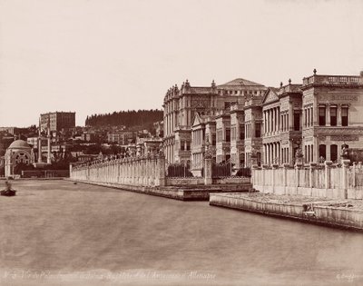 Palác Dolmabahçe a německé velvyslanectví od Guillaume Berggren