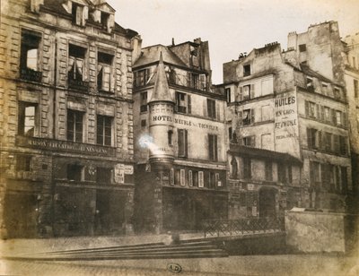 Pohled na Pařížskou ulici při pohledu na Hotel de Ville, kolem roku 1851 (kalotypová fotografie) od Henri Jean Louis Le Secq
