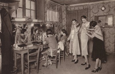 Paříž: (čb fotografie): Les coulisses d