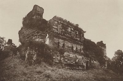 Zničená města Cejlonu: Jetawanarama, z jihozápadu (černobílá fotografie) od Henry W. Cave