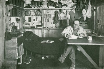Kapitán Scott píše deník od Herbert Ponting