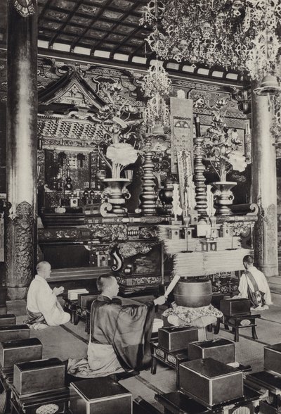 Japonsko 20. léta 20. století: Váhy, chobotnice mpe (Butst) (b / w p hot) od Herbert Ponting