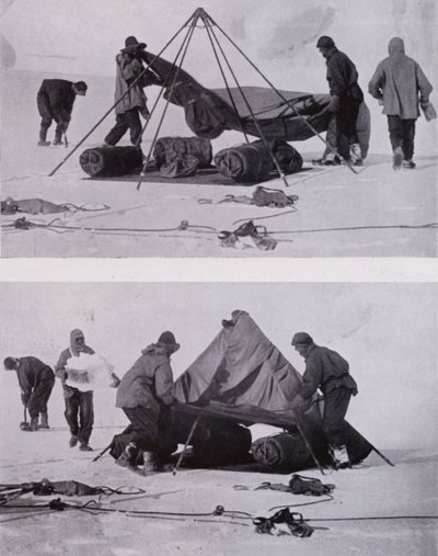Stavění stanu (černobílá fotografie) od Herbert Ponting