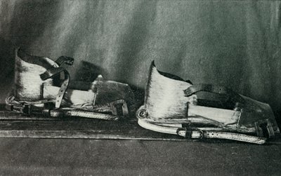 Lyžařské boty pro použití s Finnesko, c19101913, 1913 od Herbert Ponting