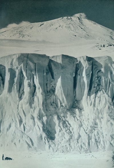 Hradby hory Erebus, c1911, 1913 od Herbert Ponting