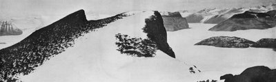 Vrchol hory Suess, pohled na jih, c1911, 1913. od Herbert Ponting
