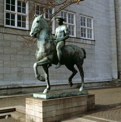 Jezdec, 1908 (bronz) od Hermann Hahn