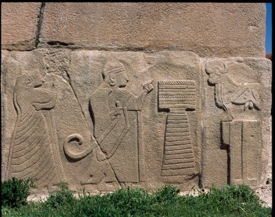 Pohled na základnu reliéfů Brány Sfingy od Hittite Hittite