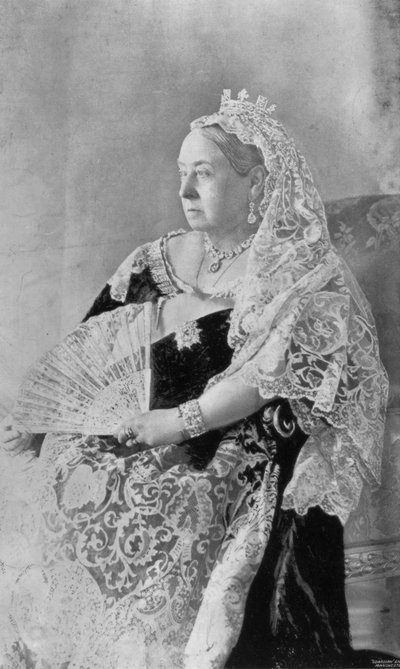 Královna Viktorie Spojeného království, 1894. od Hughes and Mullins