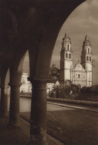Mexiko: katedrála v Campeche (čb fotografie) od Hugo Brehme