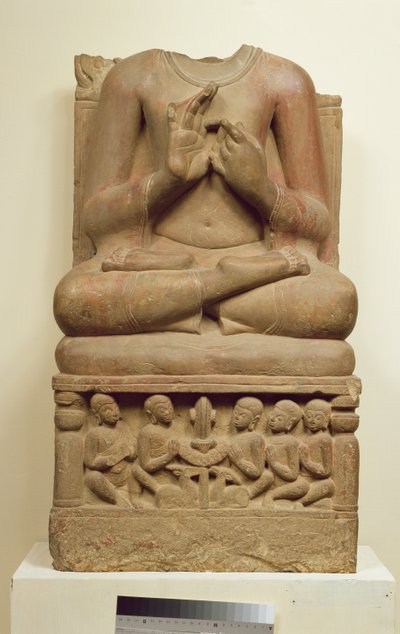 Řezba Buddhy v postoji kázání kázání, Sarnath, Uttar Pradesh, 5. století (pískovec) od Indian School