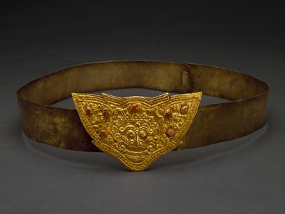 Přezka na opasek, Království Klungkung, Bali, konec 19. století (zlato a kabošon rubíny) od Indonesian School
